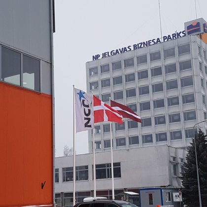 Karogu masti un karogi