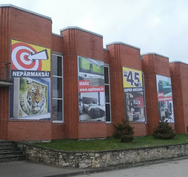 Baneru montāža