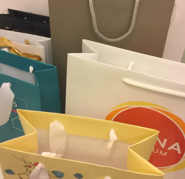Papīra maisiņi ar apdruku